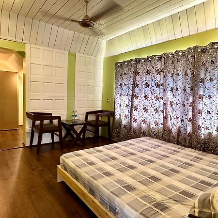Hotel The Chinar Retreat Hut Srīnagar Exteriér fotografie